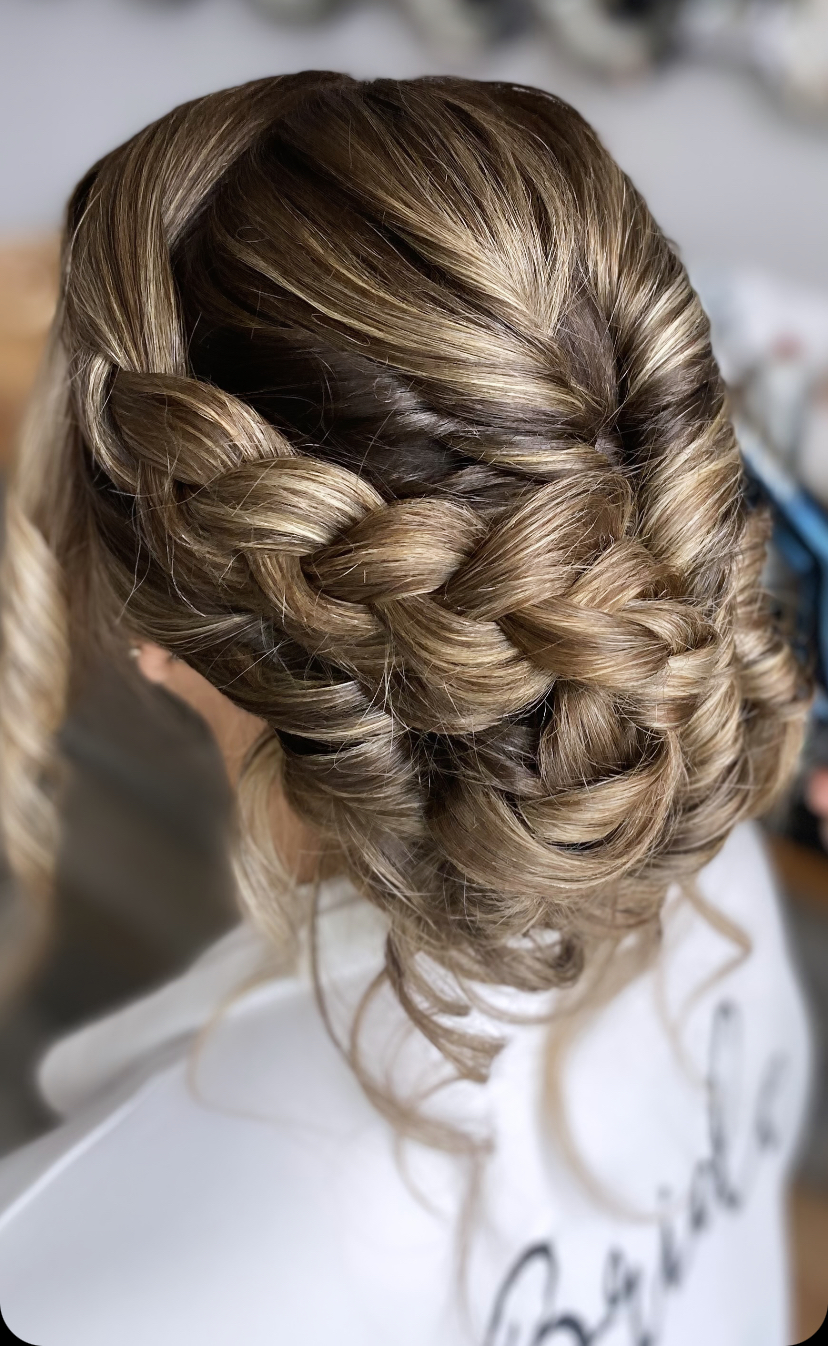 Jamie Lee bridal makeup and hair — photo 6